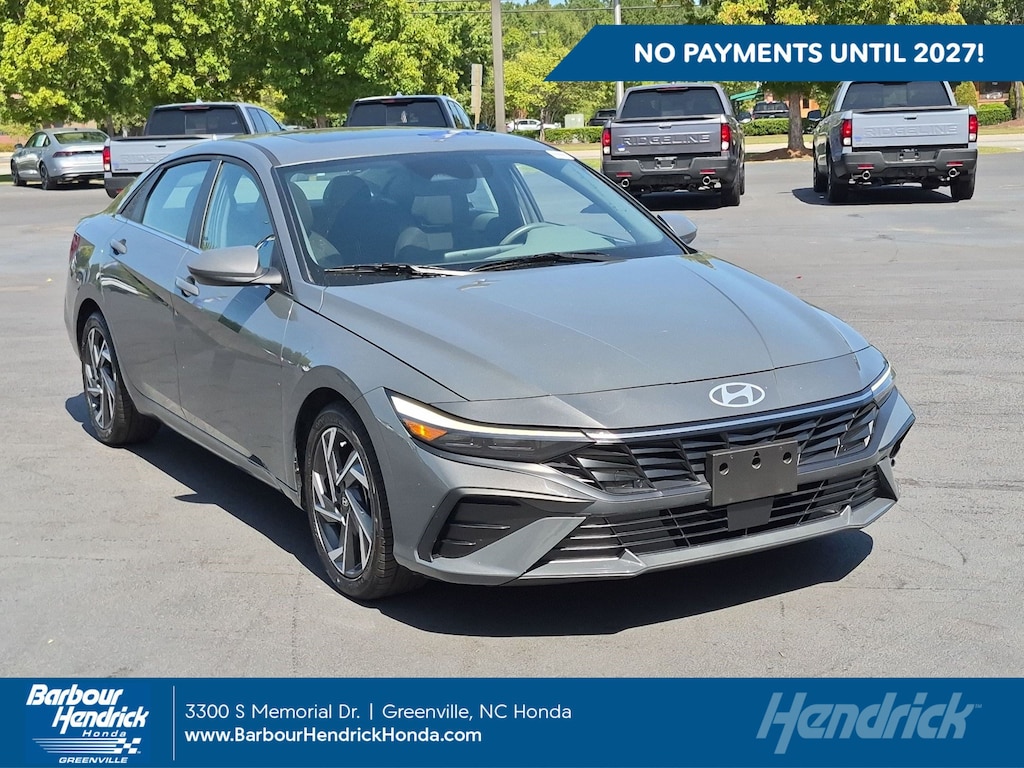 Used 2025 Hyundai Elantra SEL Convenience Sedan