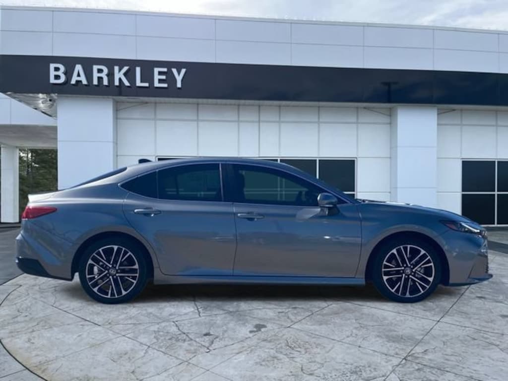 Used 2025 Toyota Camry XLE Sedan