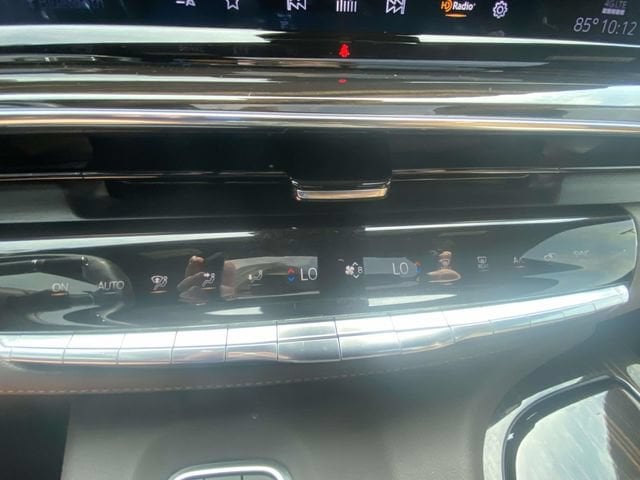 2023 Cadillac Escalade Sport - Photo 25