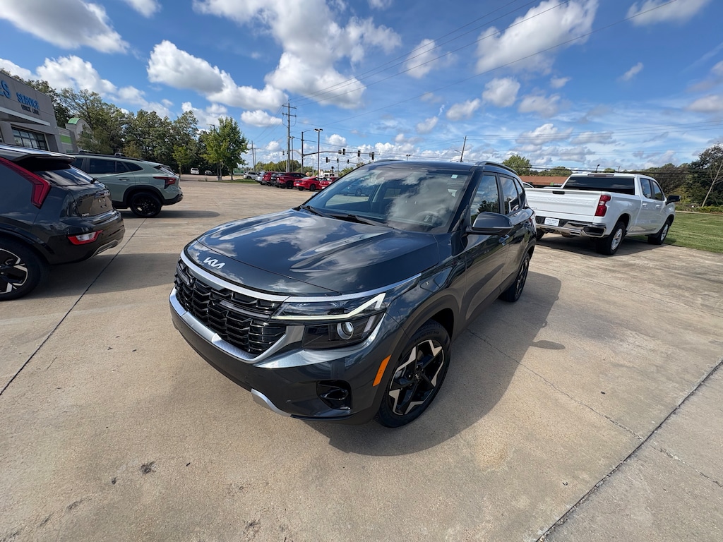 Used 2025 Kia Seltos S SUV
