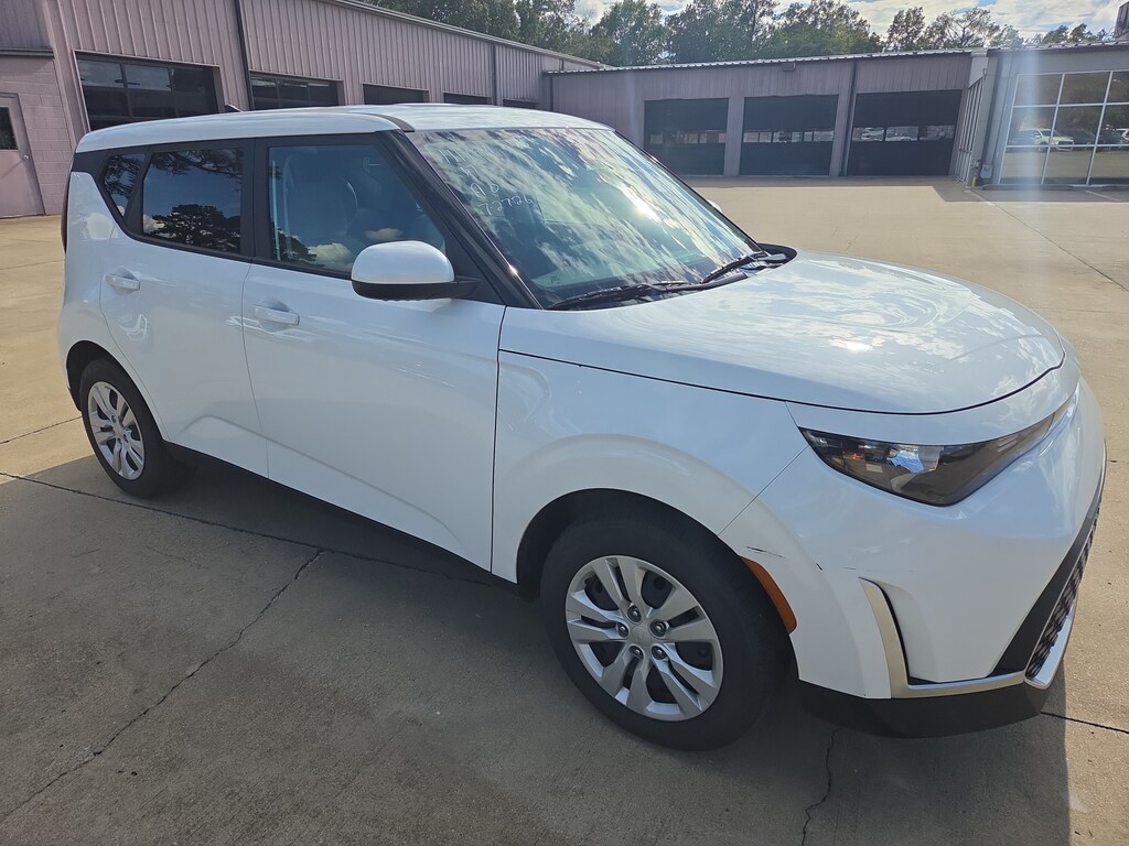 Used 2025 Kia Soul LX Hatchback