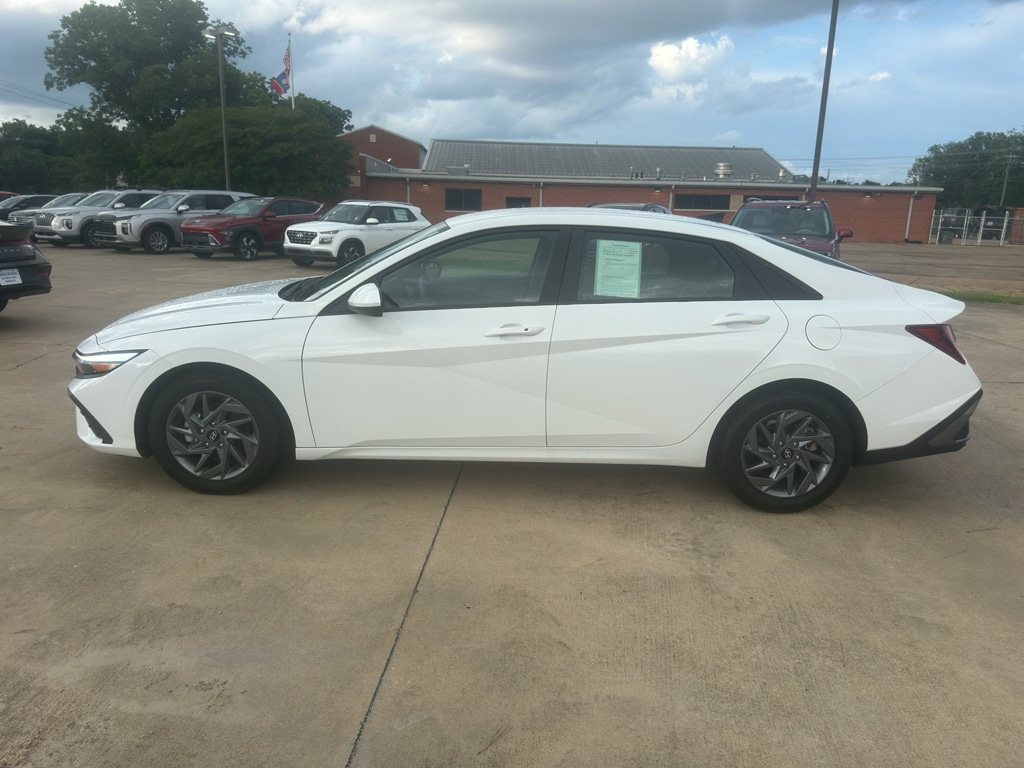 Used 2024 Hyundai Elantra SEL Sedan