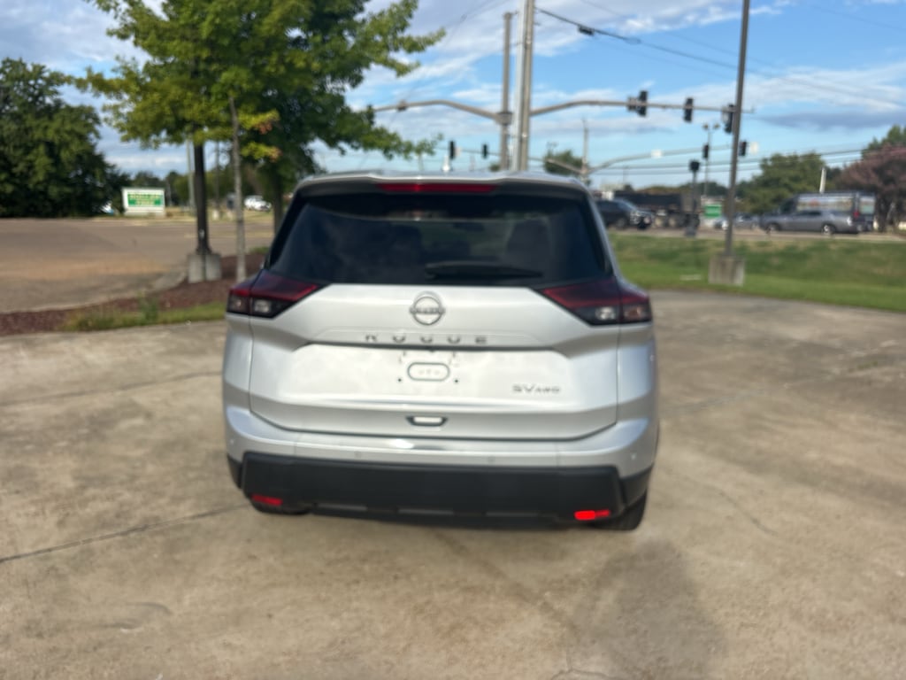 Used 2024 Nissan Rogue SV SUV