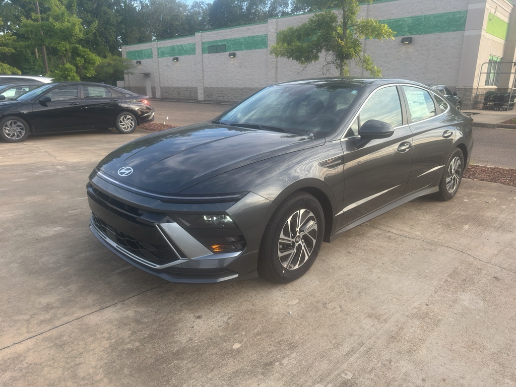 Used 2026 Hyundai Sonata Hybrid Blue Sedan