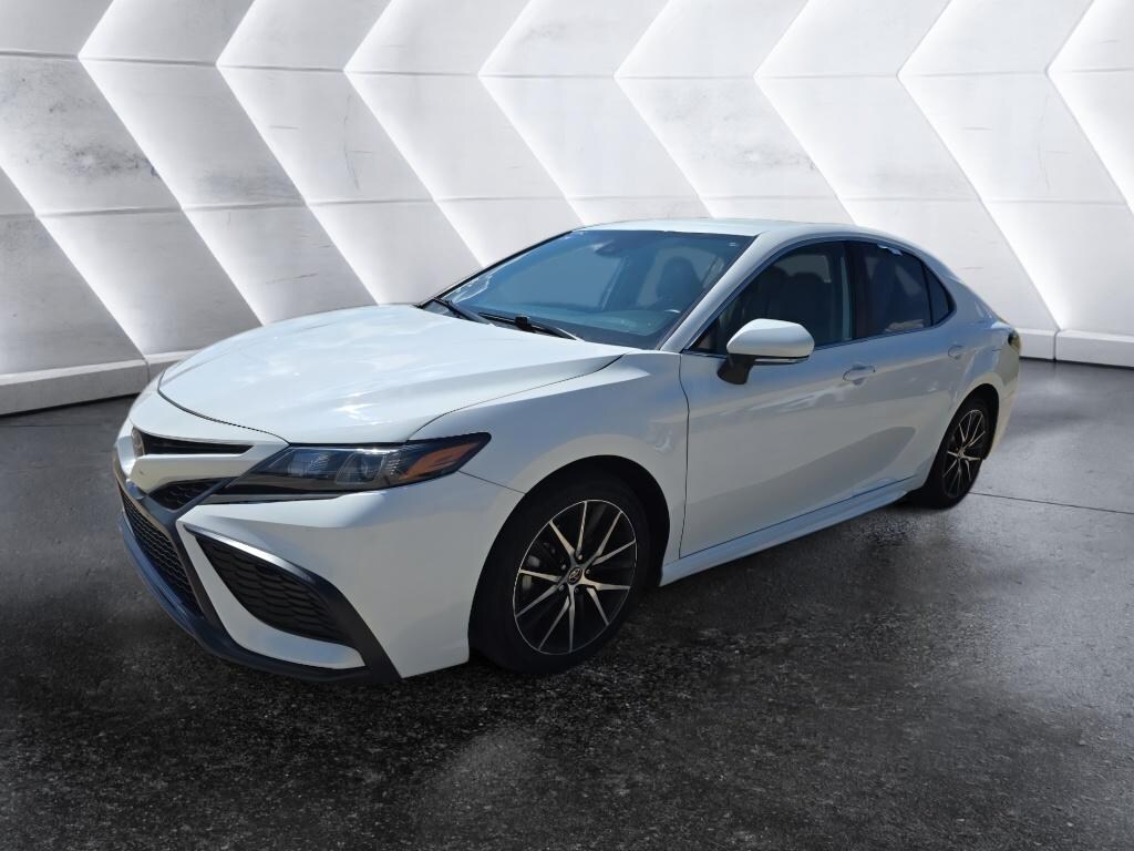 Used 2024 Toyota Camry SE Sedan
