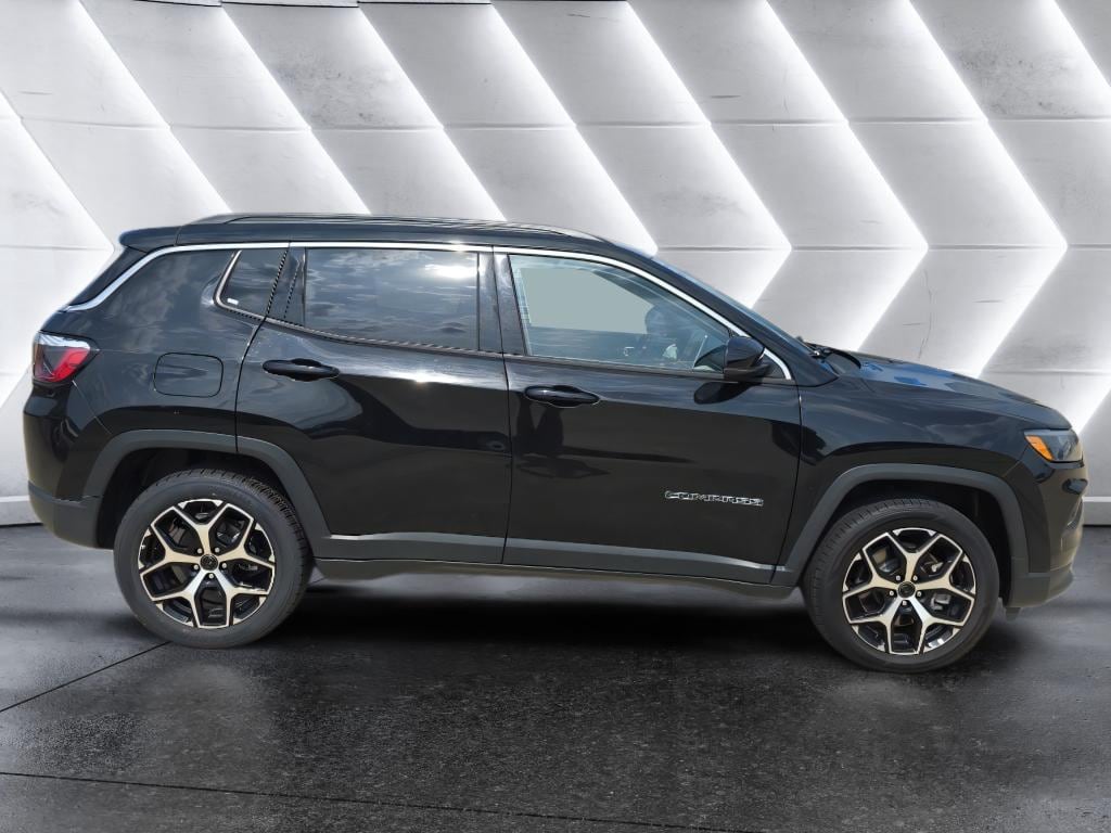 Used 2025 Jeep Compass Limited