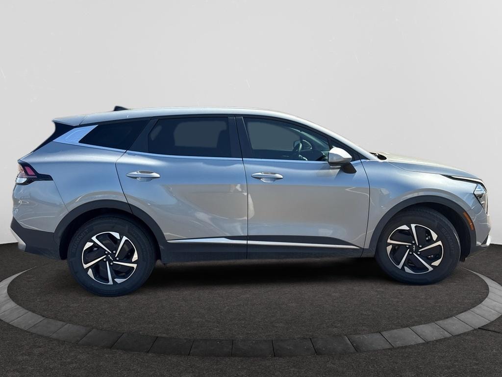 Used 2023 Kia Sportage Hybrid LX SUV