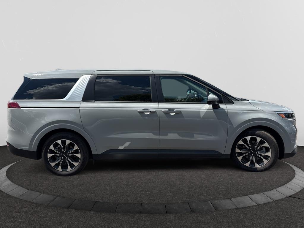 Used 2024 Kia Carnival EX MPV
