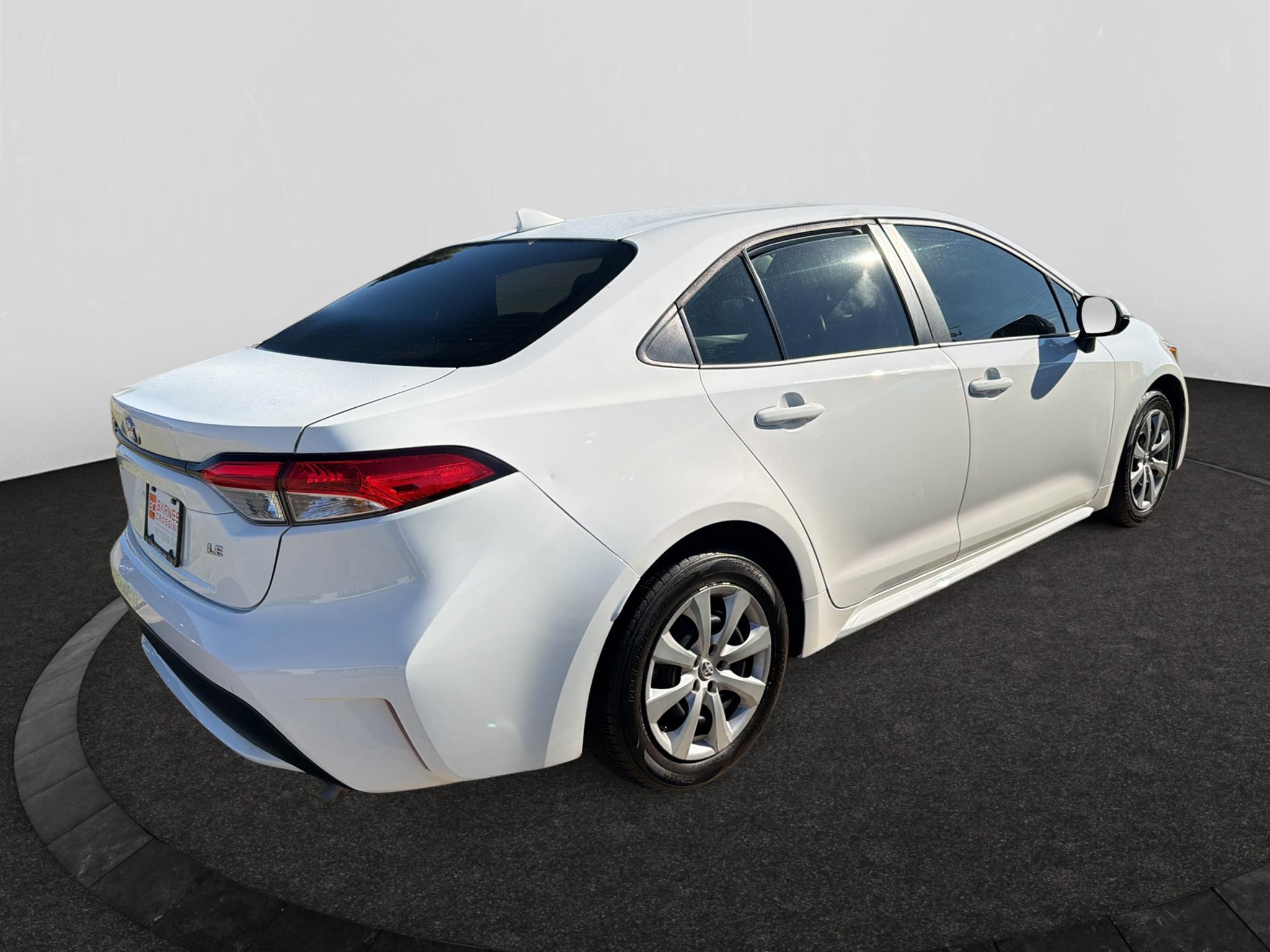 Used 2022 Toyota Corolla LE Sedan