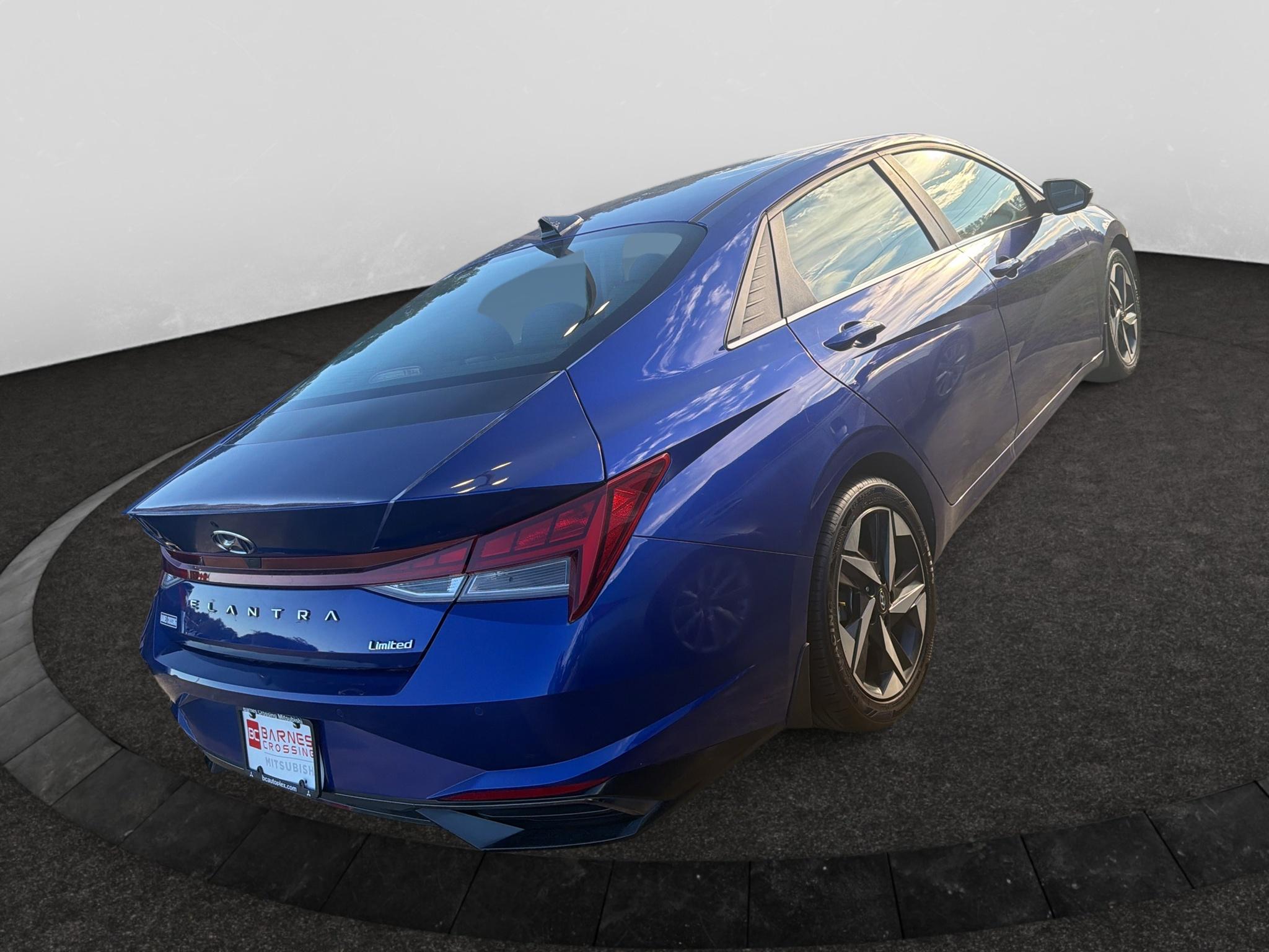 Used 2023 Hyundai Elantra Limited Sedan
