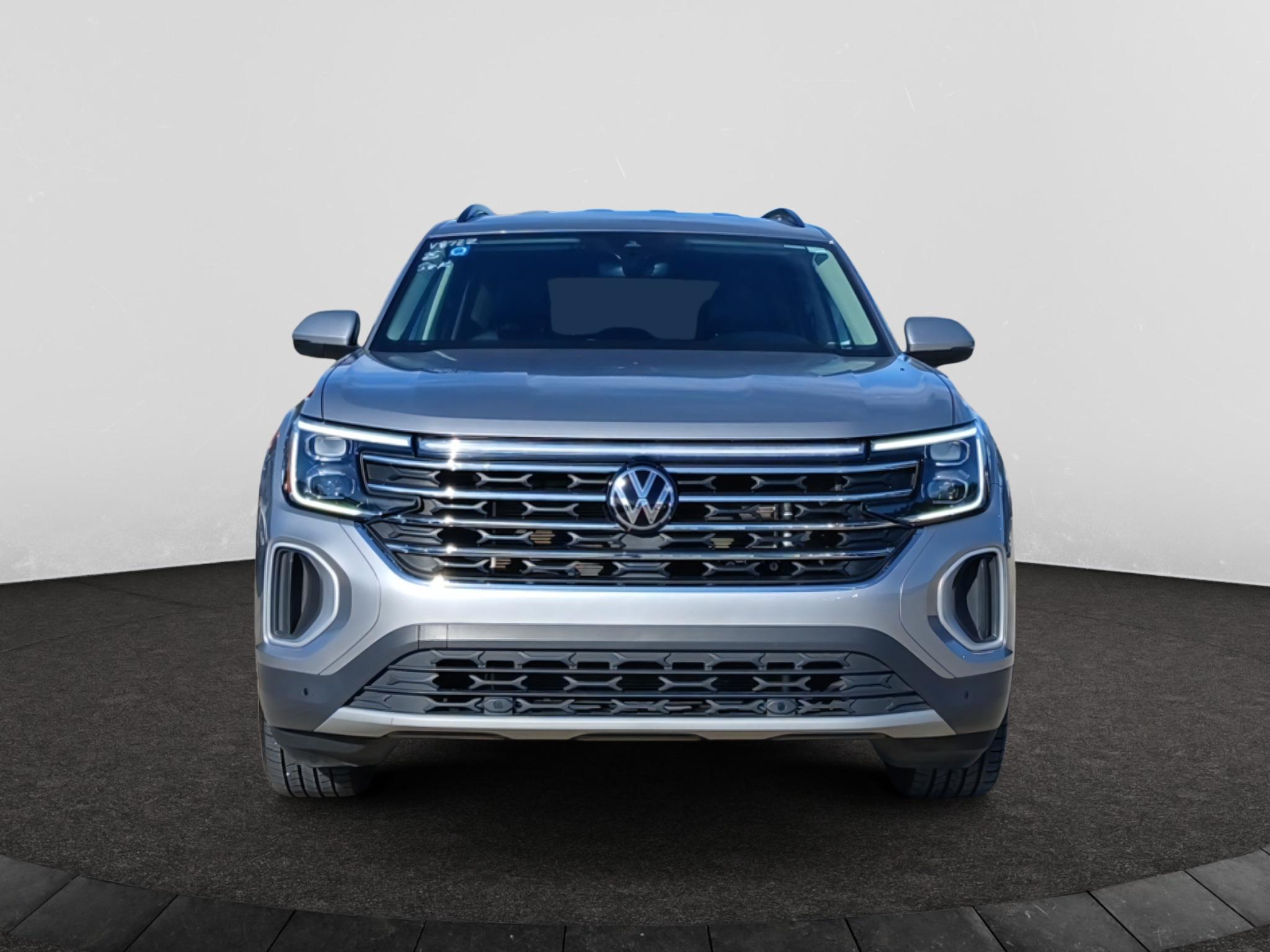 Used 2025 Volkswagen Atlas 2.0T SE w/Technology Sport Utility
