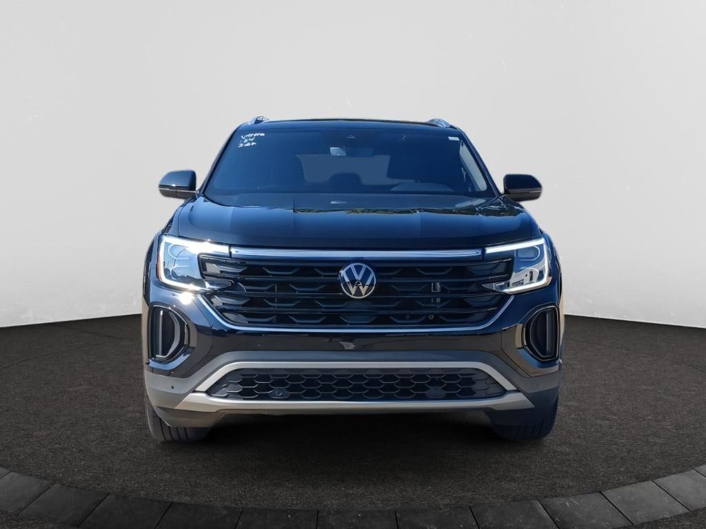 Certified 2024 Volkswagen Atlas Cross Sport 2.0T SE w/Technology Sport Utility