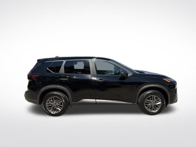Used 2024 Nissan Rogue S SUV