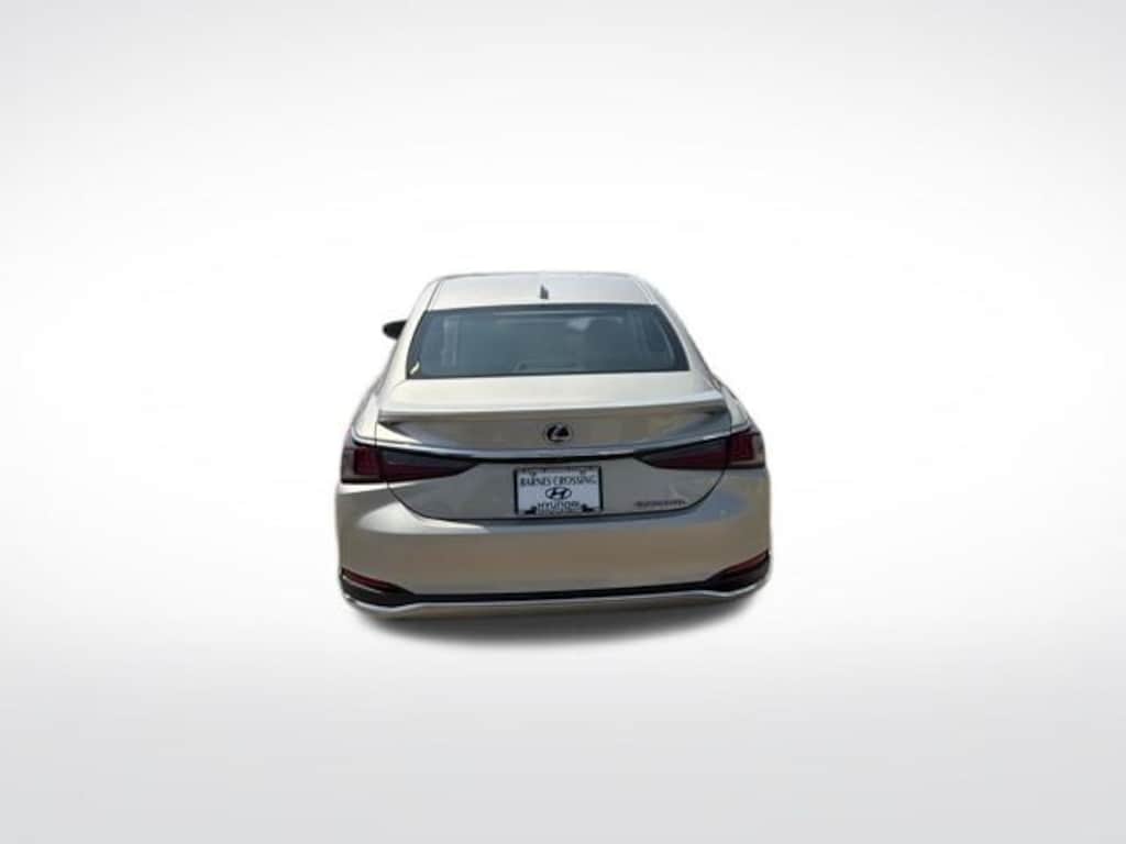 Used 2022 Lexus ES 300h Ultra Luxury Sedan