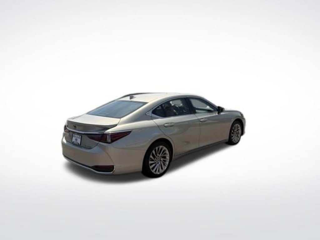 Used 2022 Lexus ES 300h Ultra Luxury Sedan