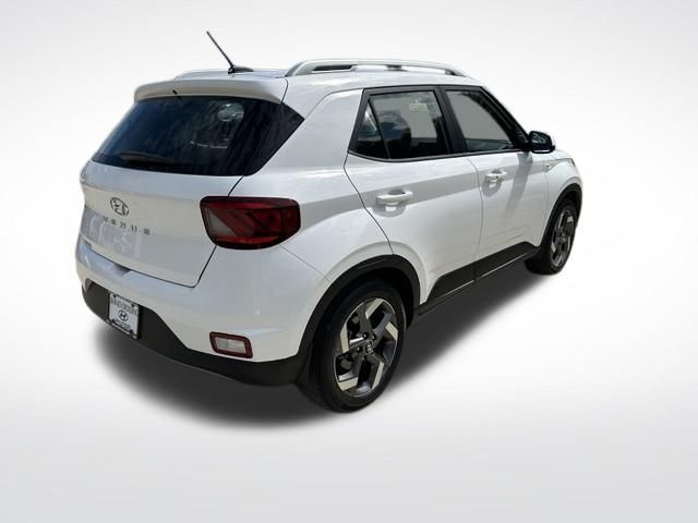 Used 2025 Hyundai Venue SEL SUV