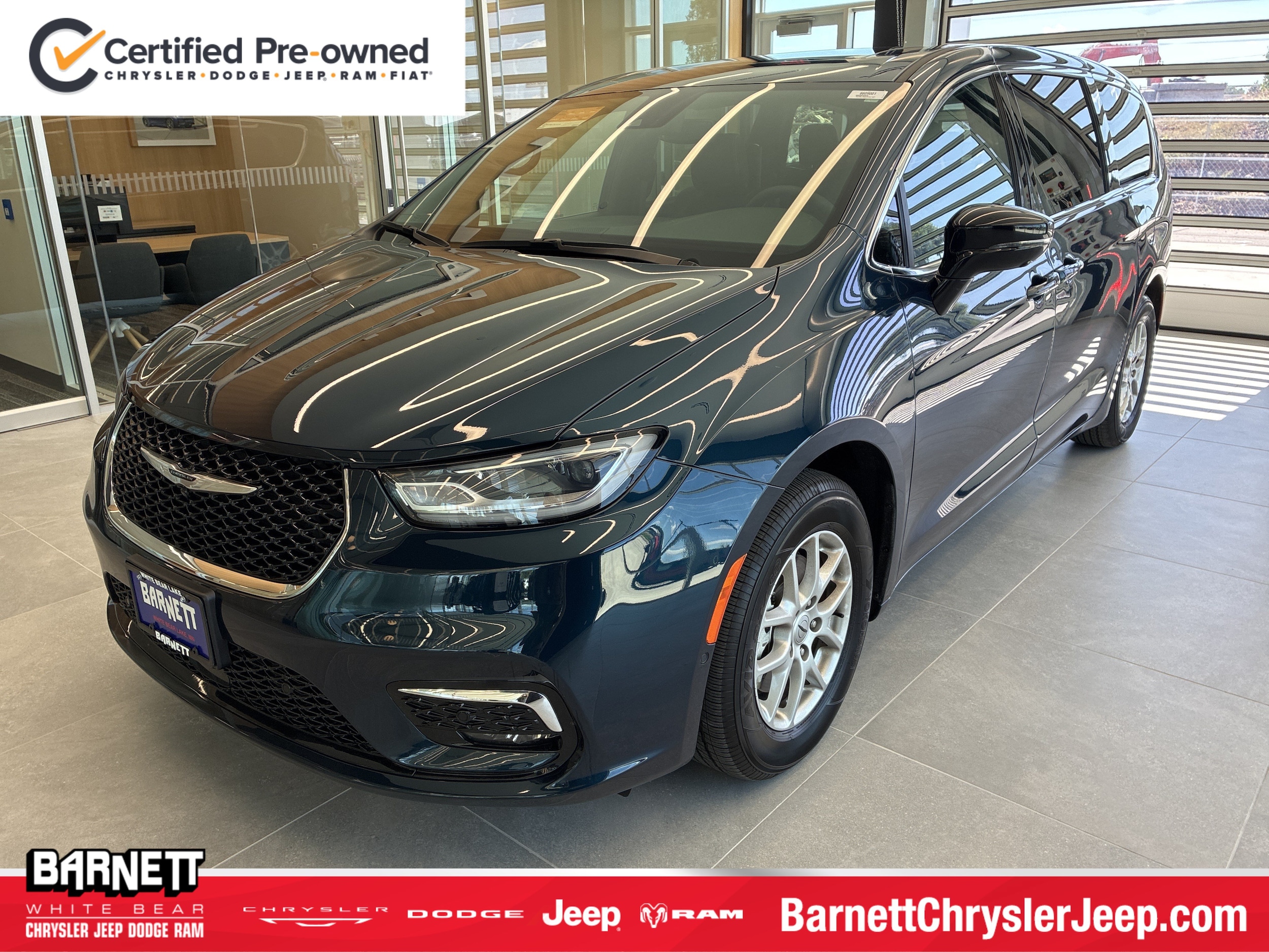 2025 Chrysler Pacifica Select