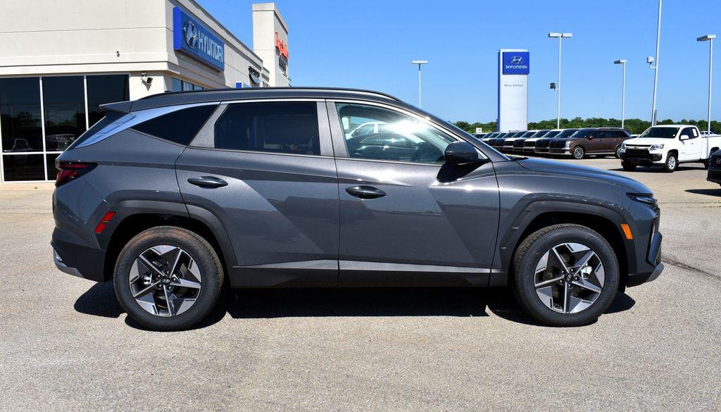 New 2026 Hyundai Tucson SEL AWD SUV