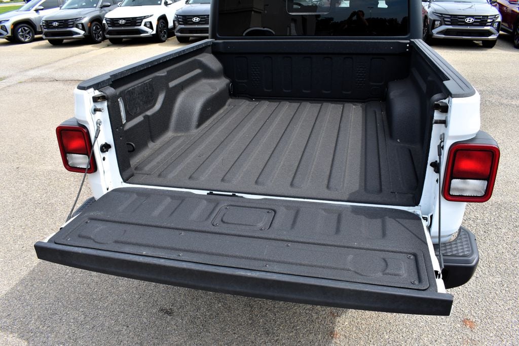2025 Jeep Gladiator Sport S - Photo 12