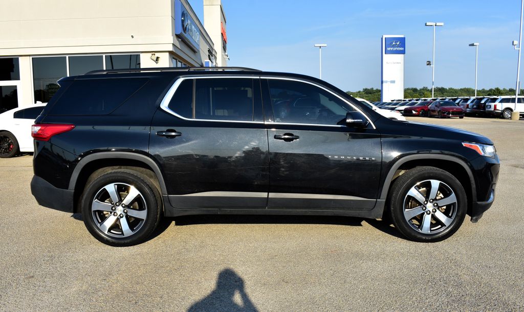 Used 2019 Chevrolet Traverse 3LT with VIN 1GNERHKW9KJ136434 for sale in Stillwater, OK