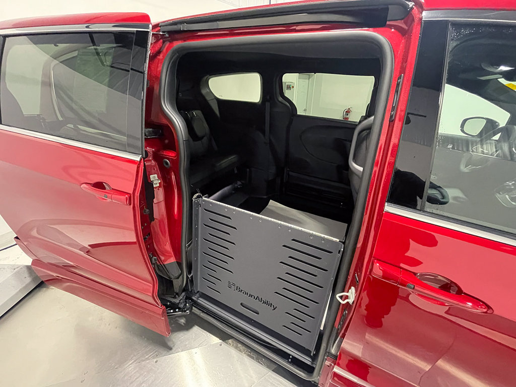 Used 2026 Chrysler Voyager LX - Wheelchair Accessible Minivan/Van