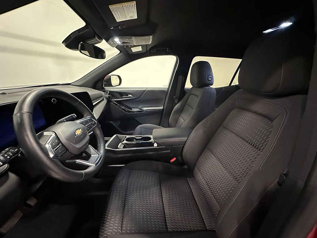 Used 2025 Chevrolet Equinox LT SUV