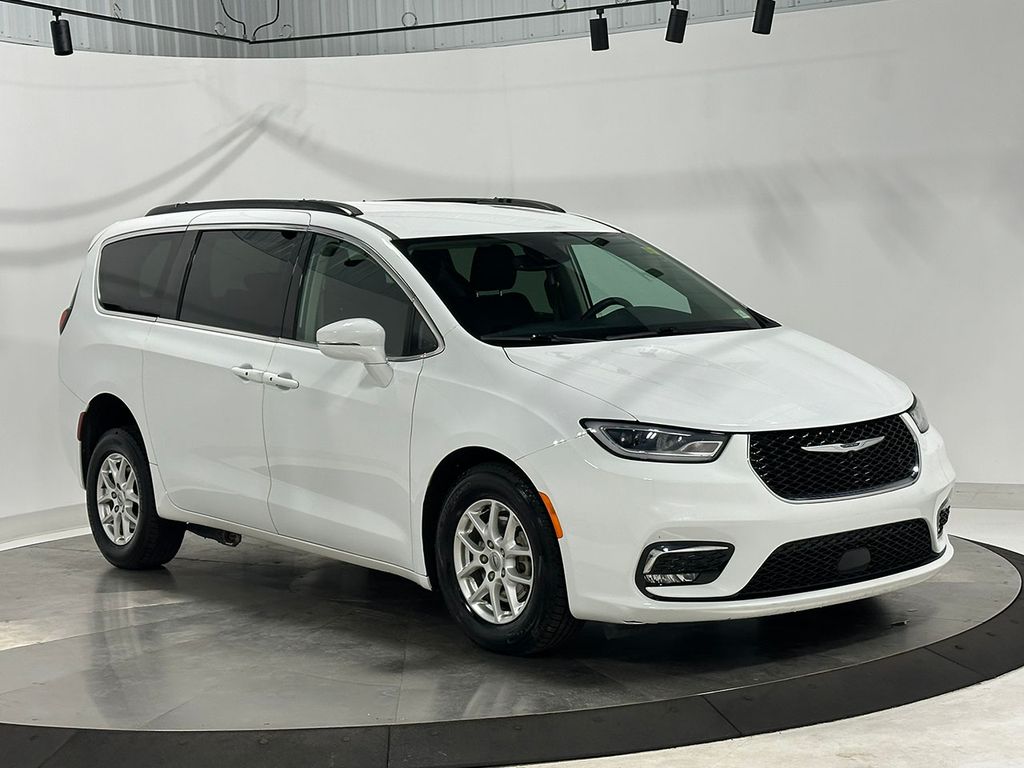 Used 2022 Chrysler Pacifica Wheelchair Accessible-Touring L Minivan/Van