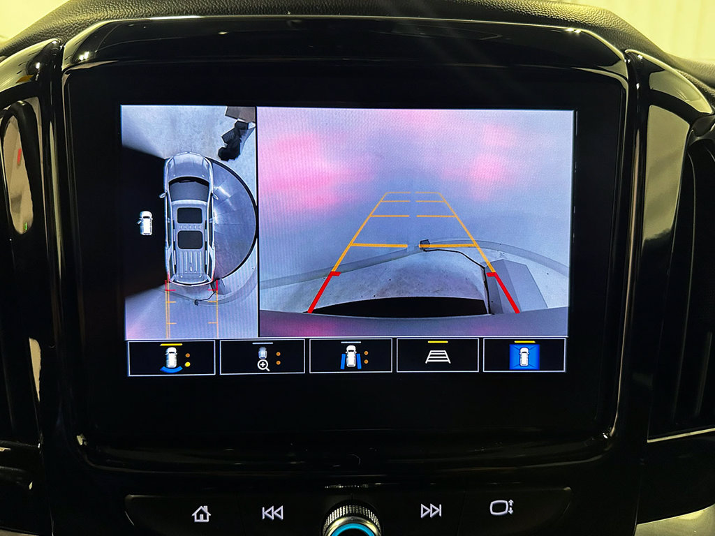 Used 2023 Chevrolet Traverse RS SUV