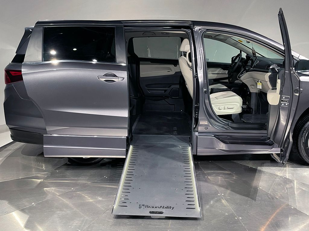 Used 2026 Honda Odyssey EX-L - Wheelchair Accessible Minivan/Van