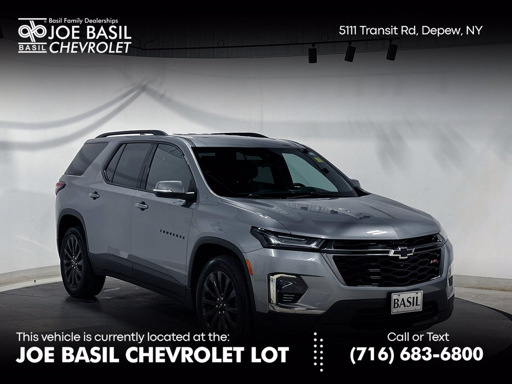 Used 2023 Chevrolet Traverse RS SUV