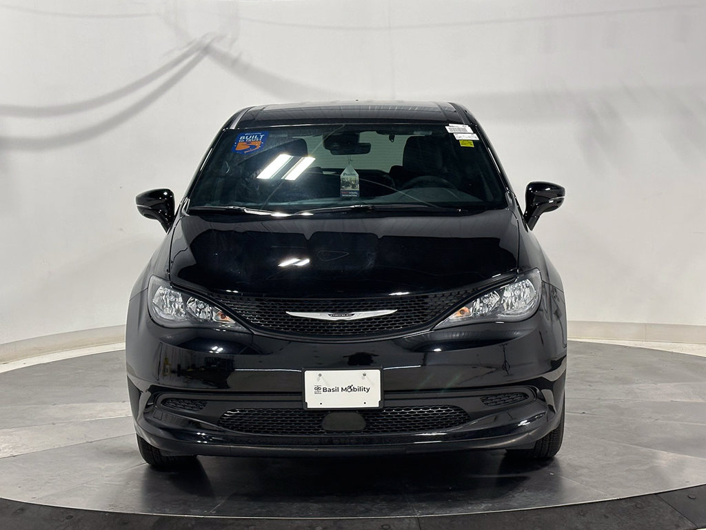 Used 2027 Chrysler Pacifica Wheelchair Accessible-LX Minivan/Van