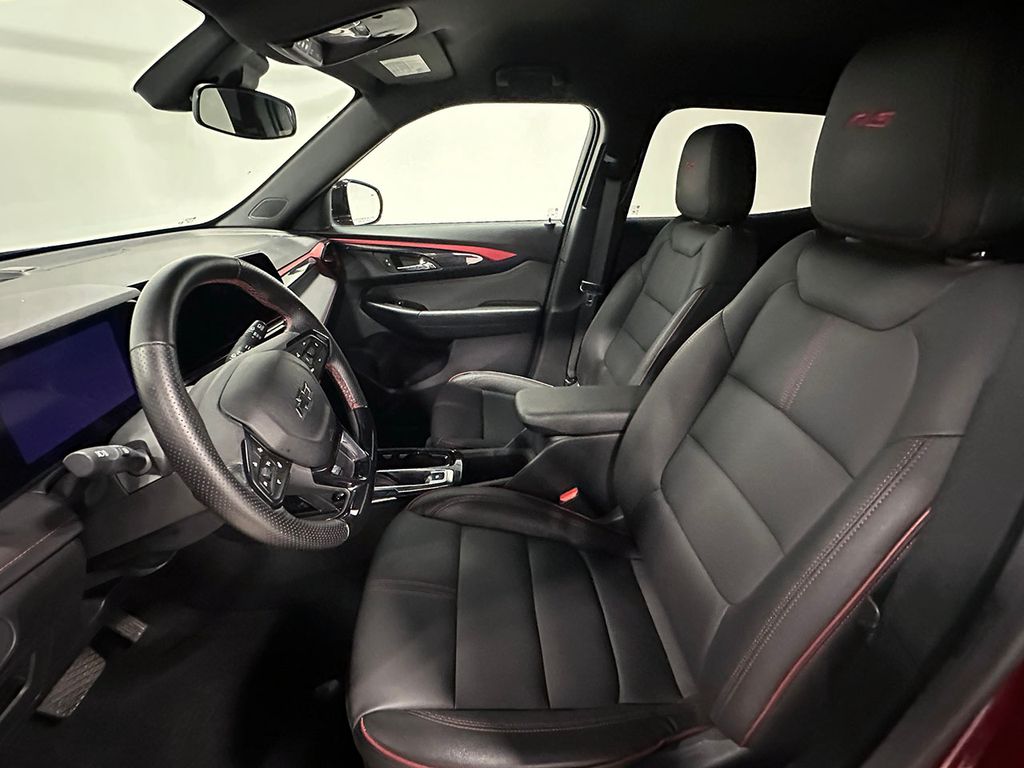 Used 2025 Chevrolet Trailblazer RS SUV