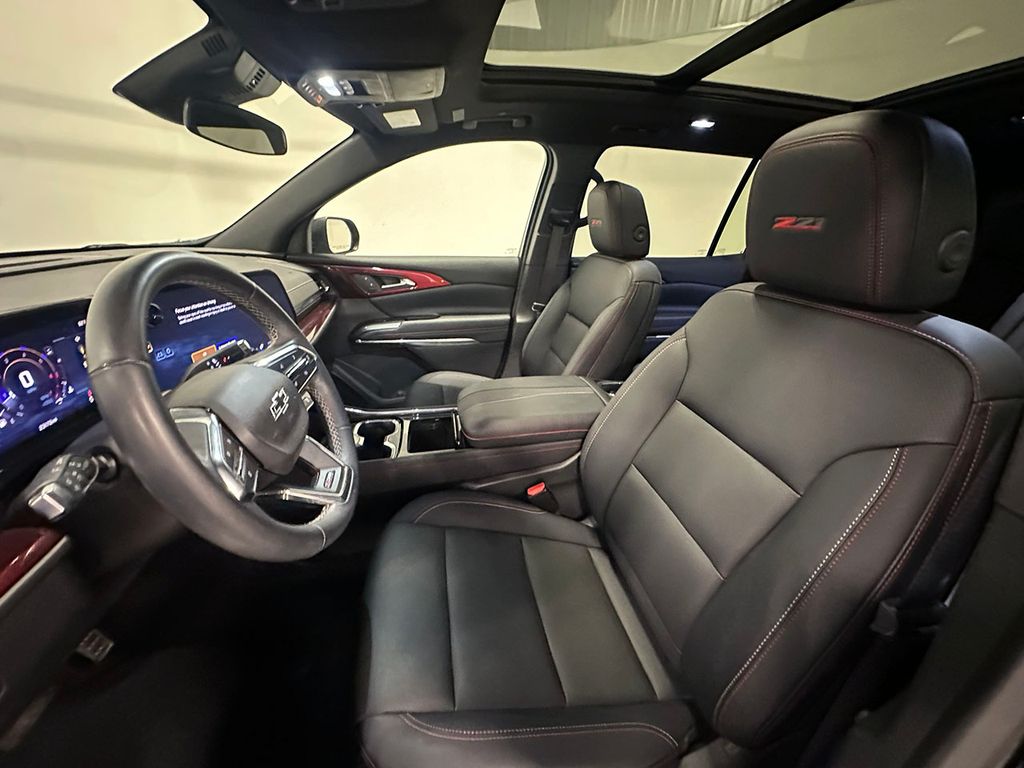 Used 2025 Chevrolet Traverse Z71 SUV
