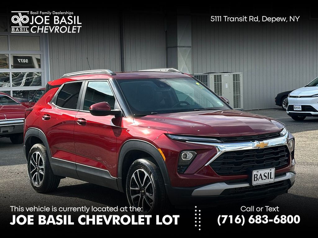 Used 2025 Chevrolet Trailblazer LT SUV