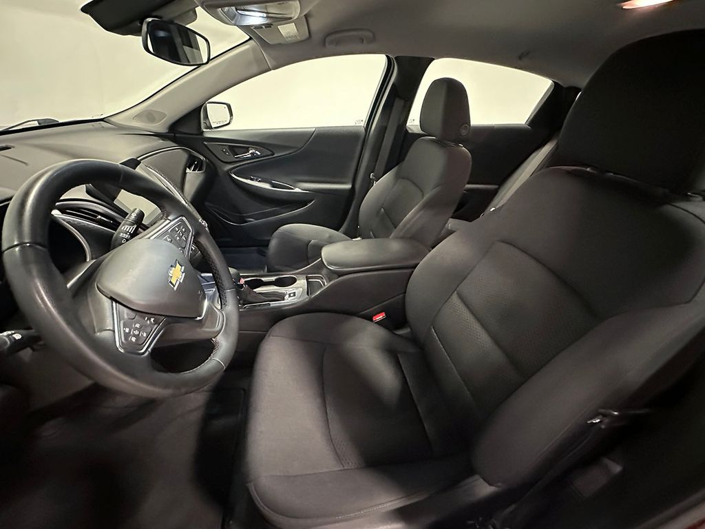 Used 2025 Chevrolet Malibu RS Sedan