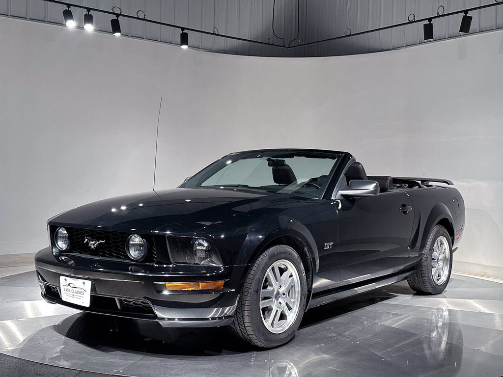 Used 2005 Ford Mustang Convertible