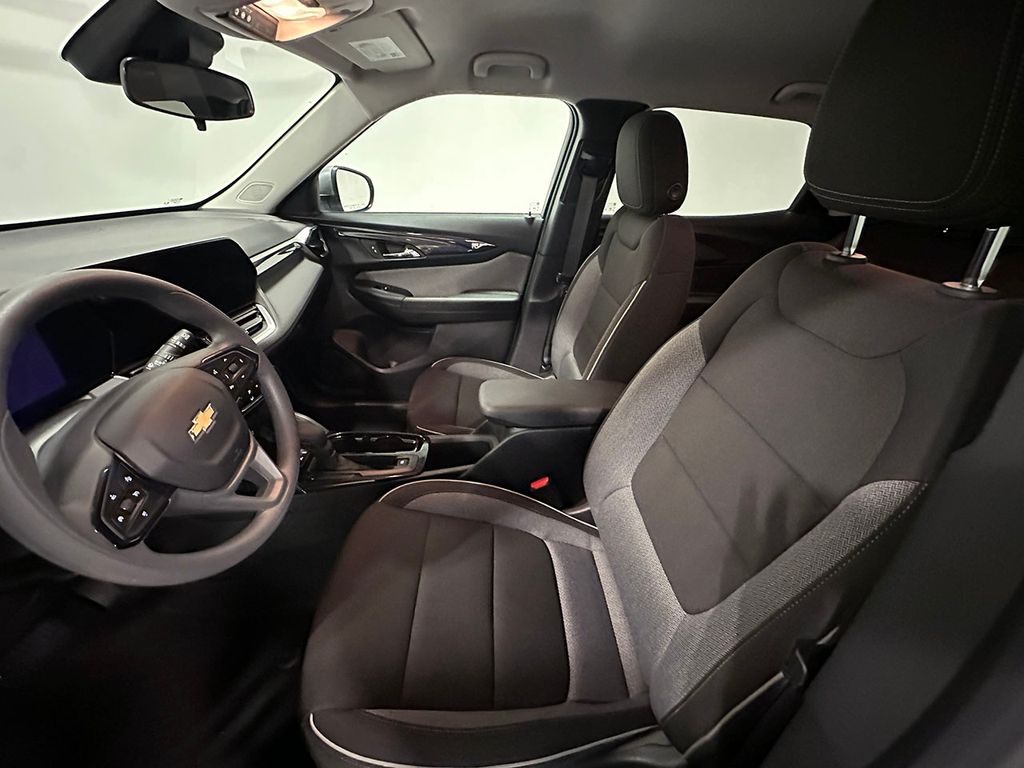 Used 2025 Chevrolet Trailblazer LT SUV