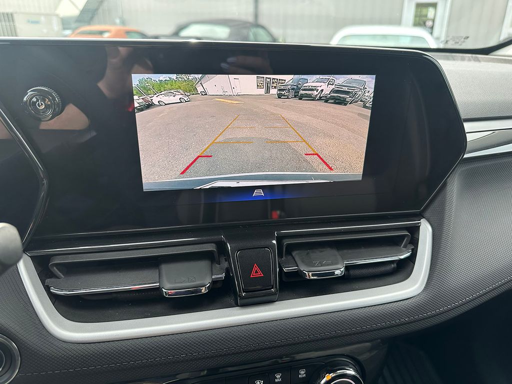 Used 2025 Chevrolet Trailblazer LT SUV