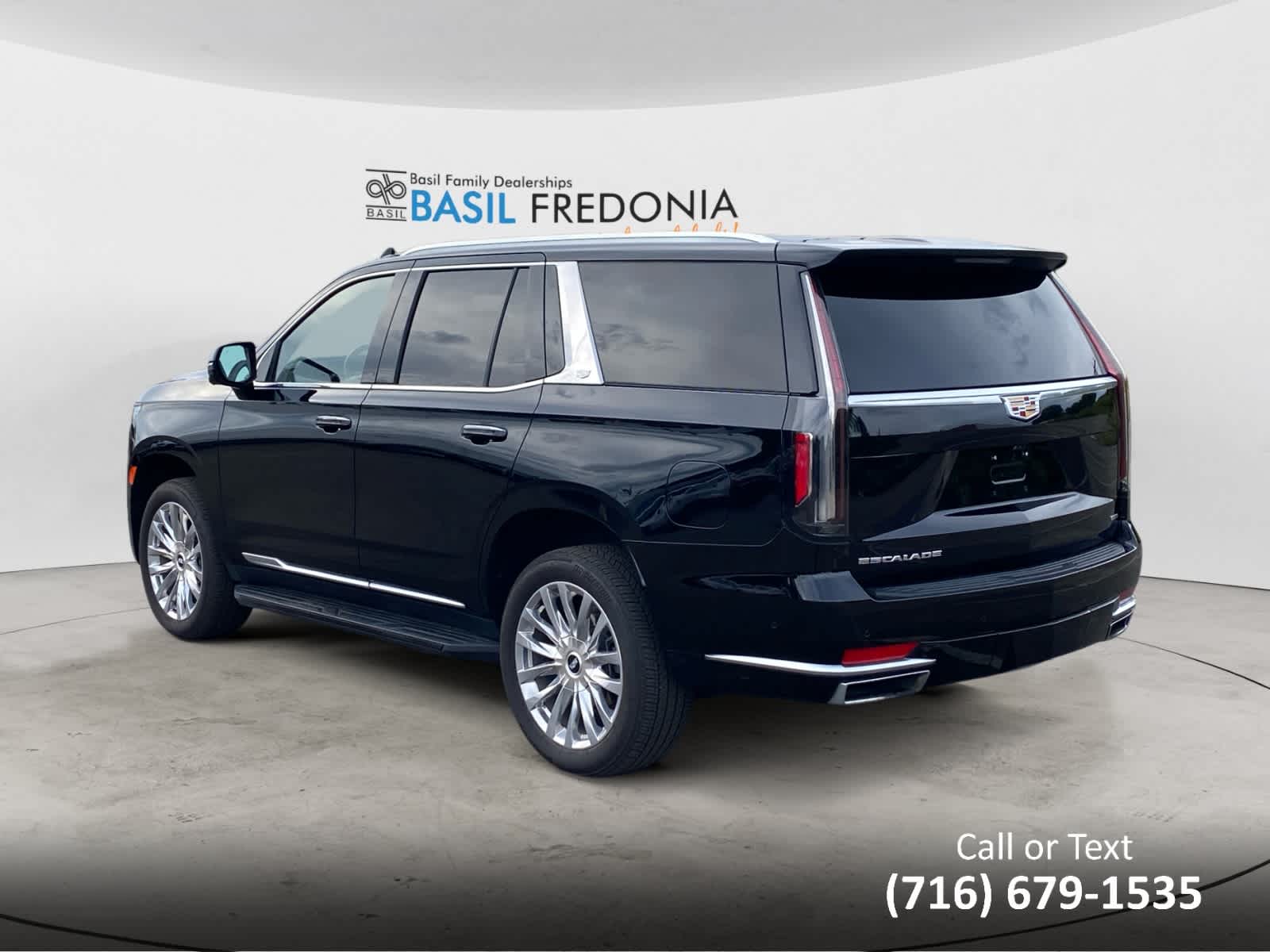 Used 2024 Cadillac Escalade 4WD Premium Luxury