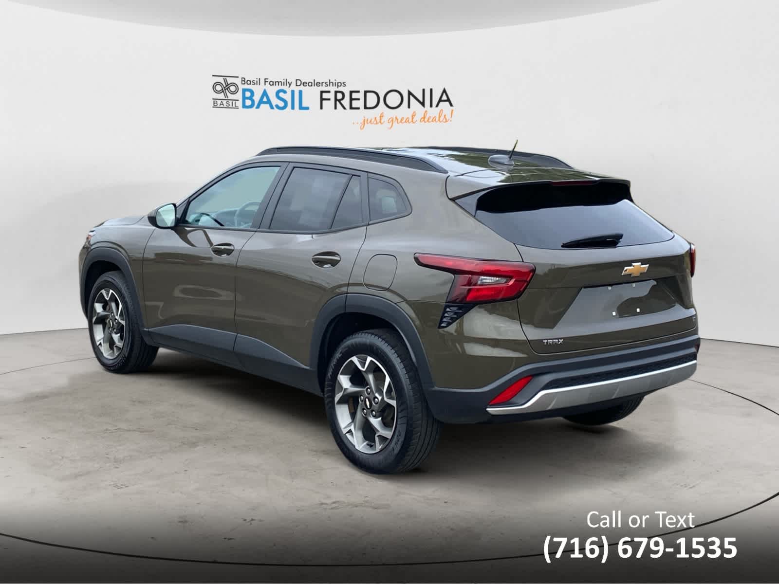 Used 2024 Chevrolet Trax LT FWD
