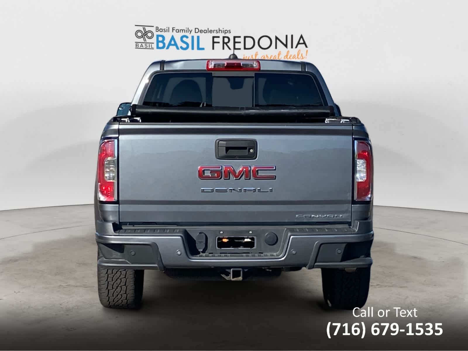 Used 2022 GMC Canyon 4WD Denali Crew Cab 128 Crew Cab 128