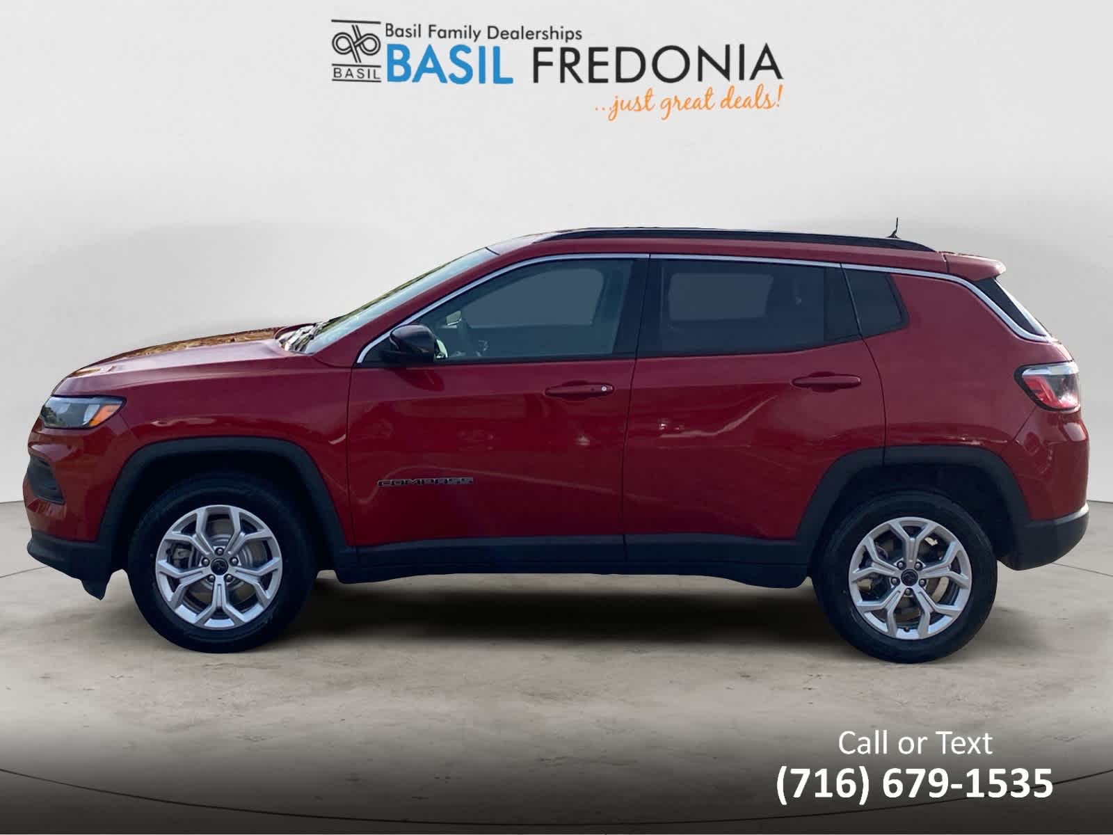 Used 2025 Jeep Compass Latitude 4x4