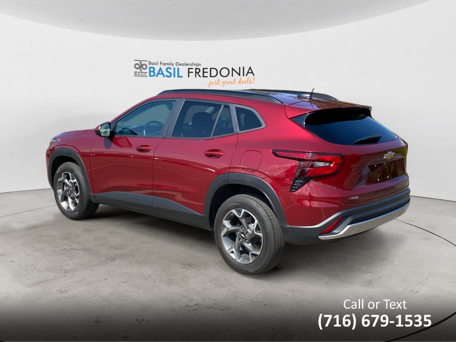 Used 2025 Chevrolet Trax LT FWD