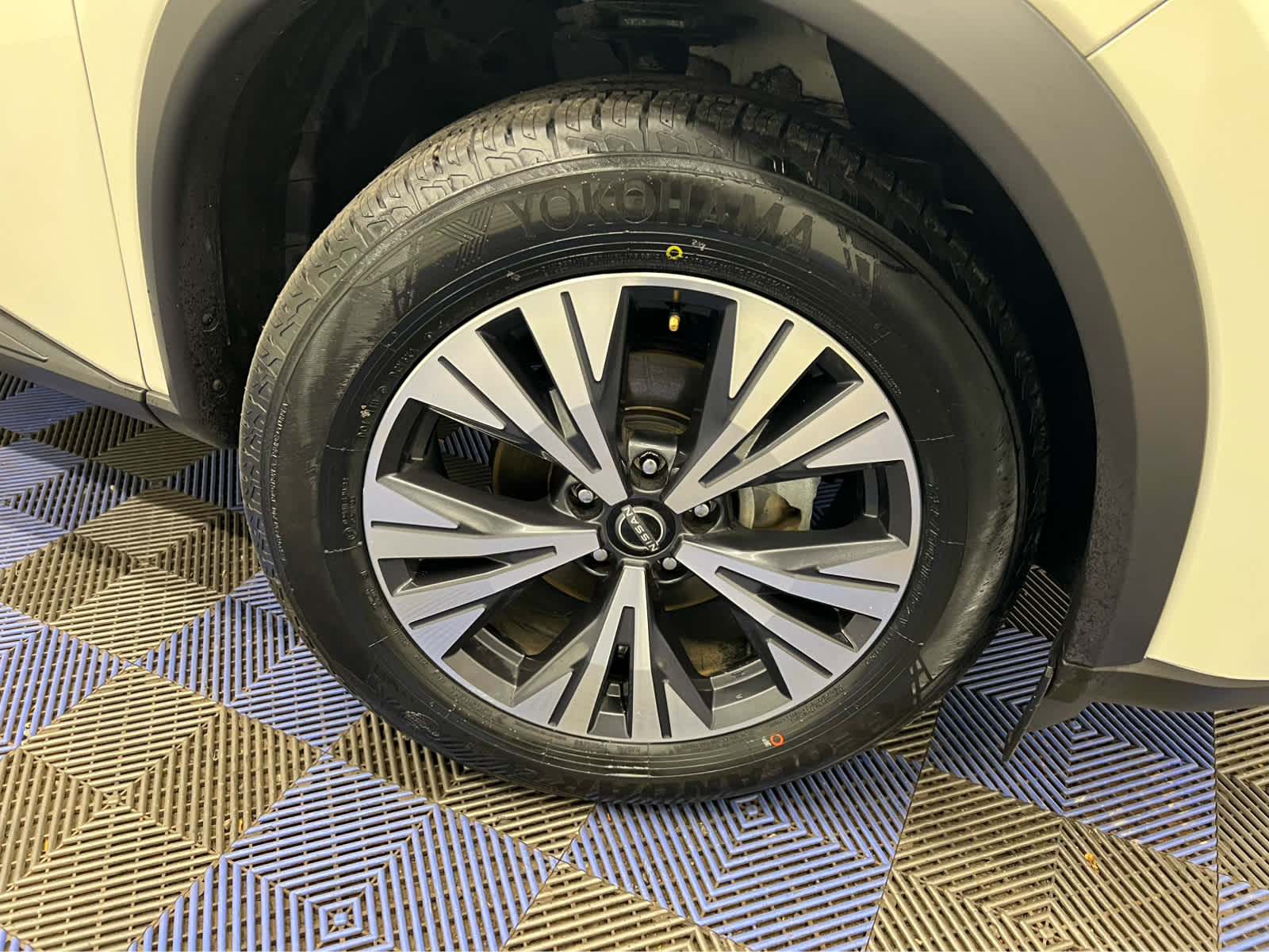 Used 2023 Nissan Rogue SV SUV
