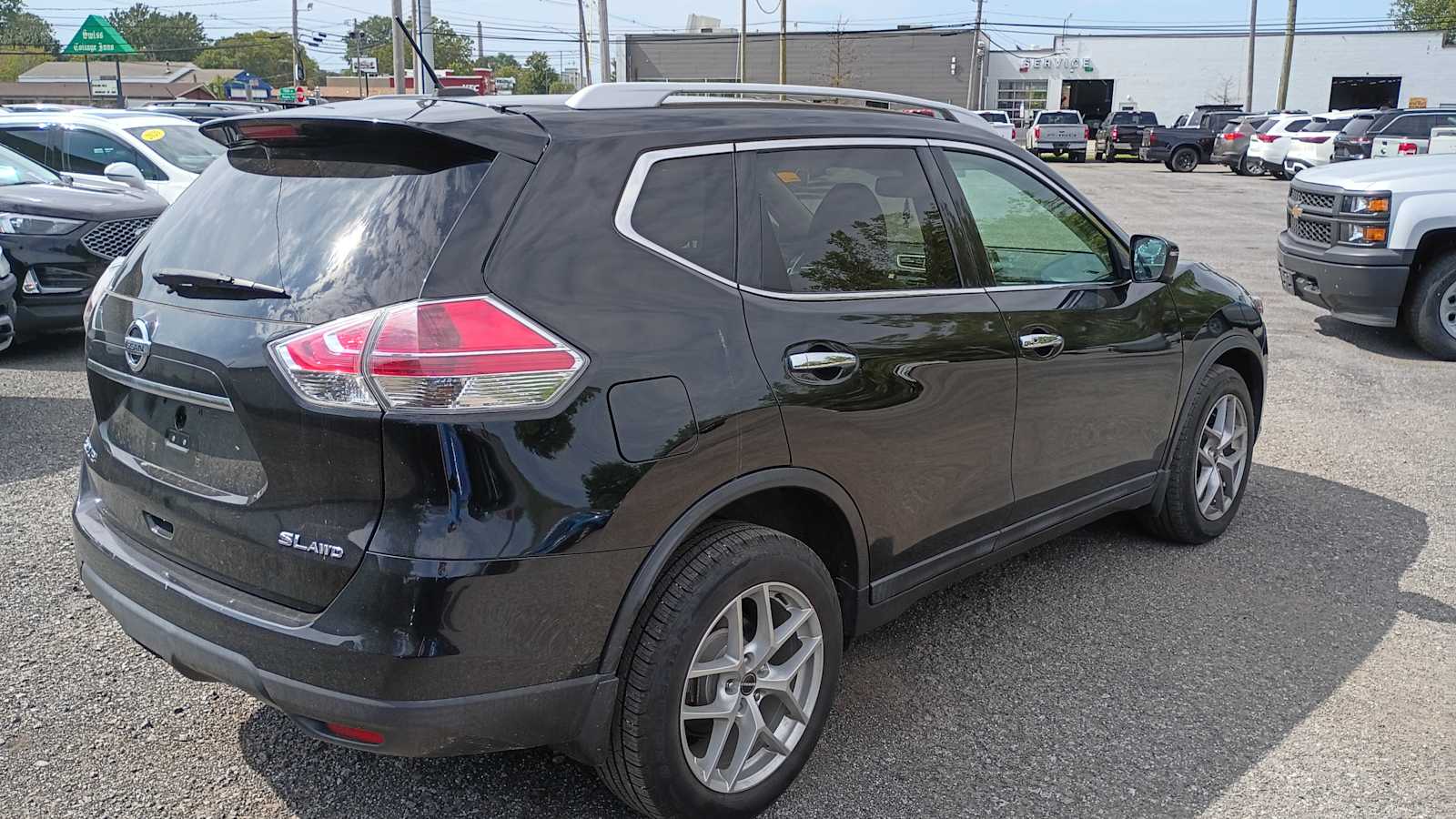 Used 2016 Nissan Rogue SL SUV
