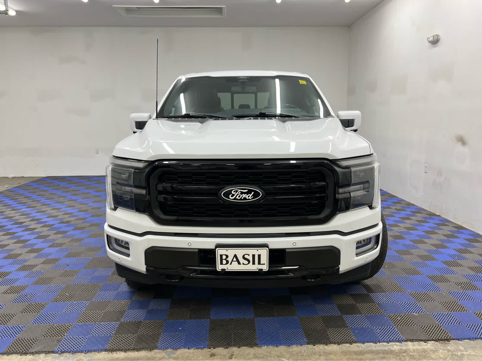 Used 2024 Ford F-150 Lariat 4WD Supercrew 5.5 Box Truck SuperCrew Cab