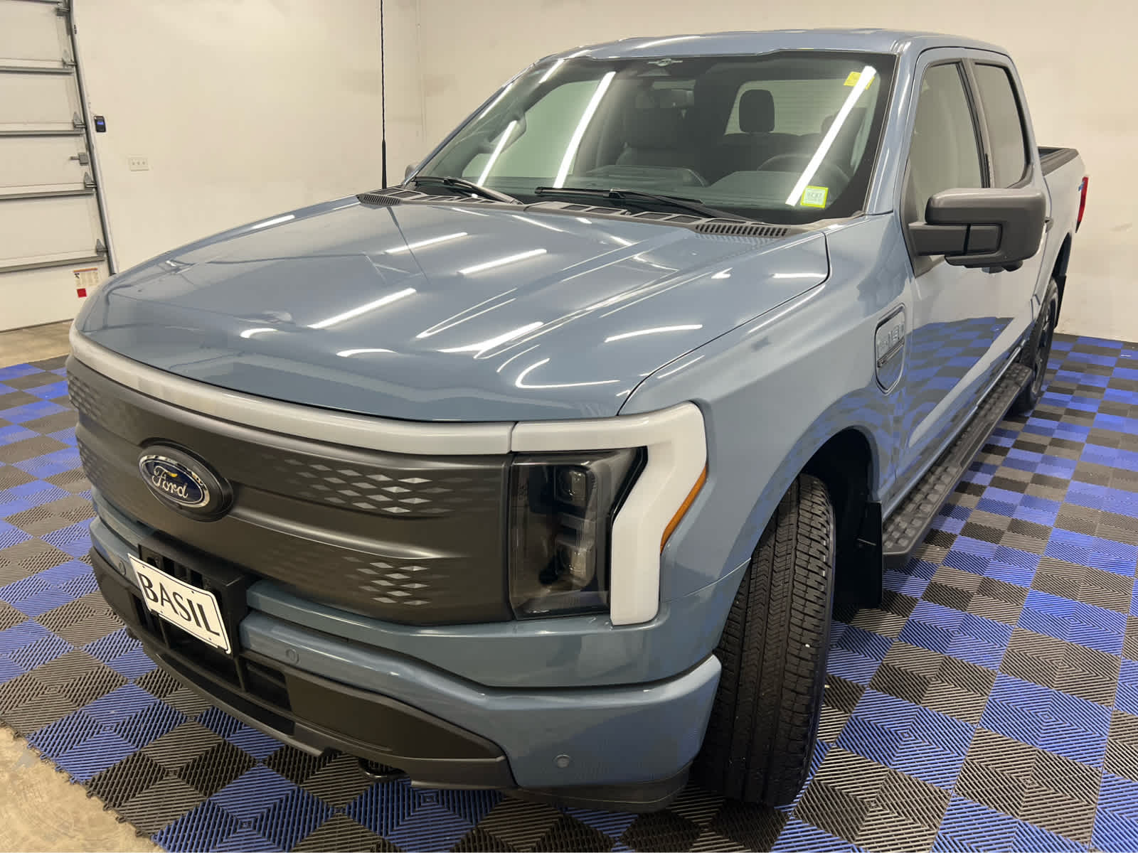 Used 2023 Ford F-150 Lightning XLT 4WD Supercrew 5.5 Box Truck SuperCrew Cab