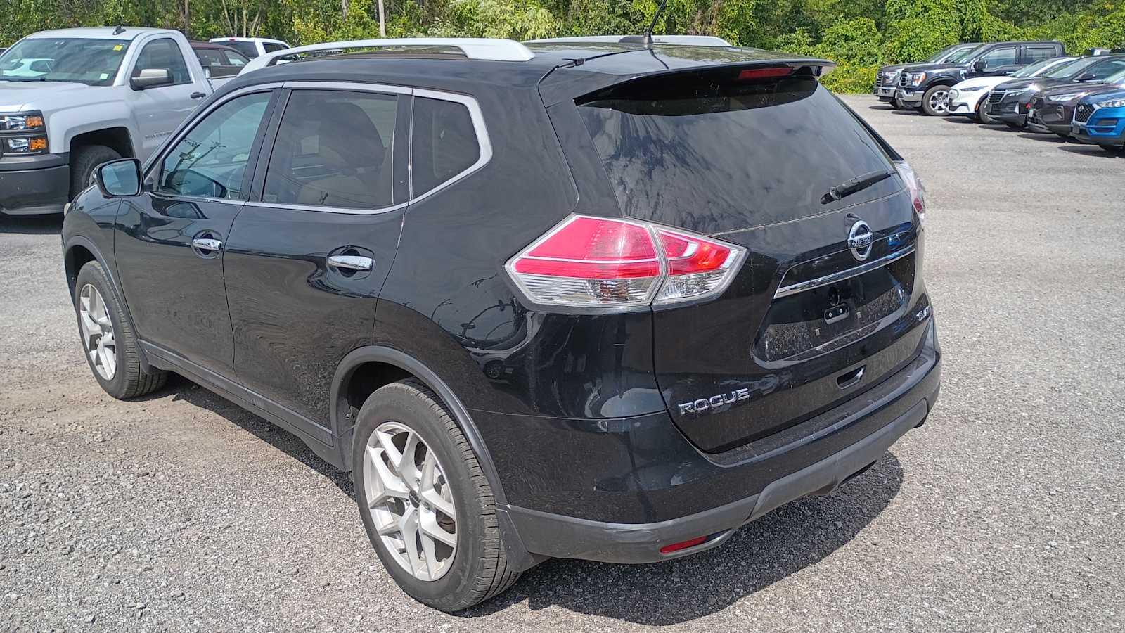 Used 2016 Nissan Rogue SL SUV