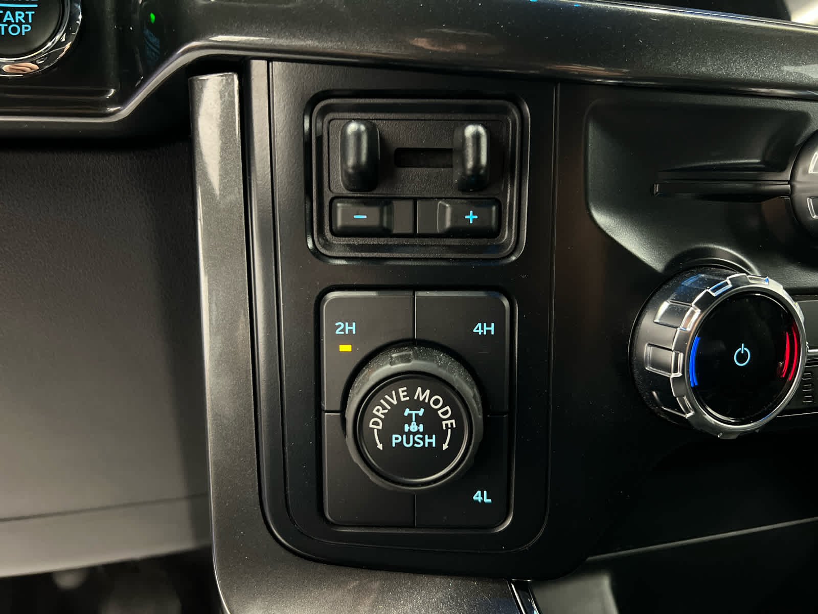 Used 2023 Ford F-150 XLT 4WD Supercrew 5.5 Box Truck SuperCrew Cab