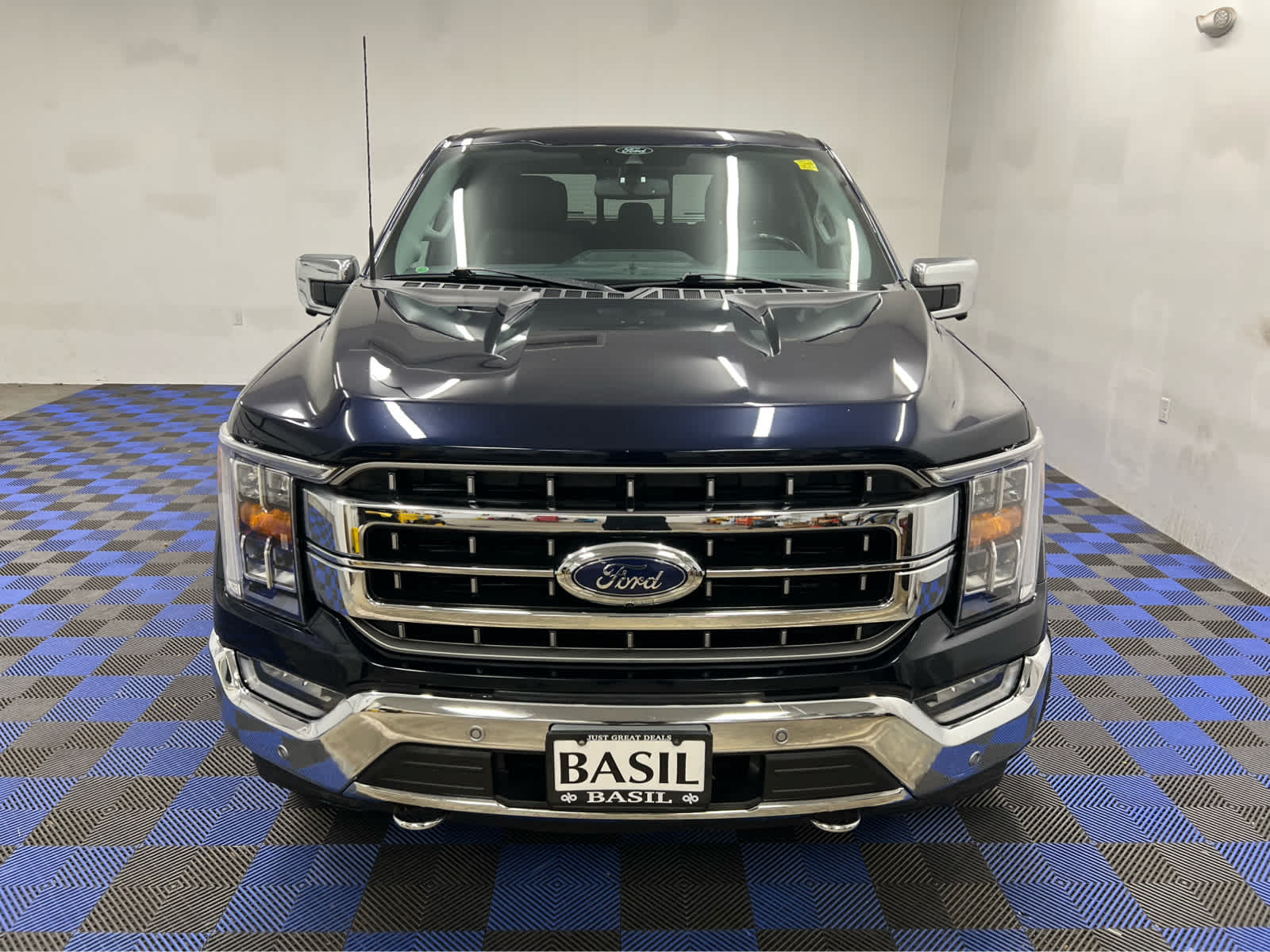 Used 2022 Ford F-150 Lariat 4WD Supercrew 5.5 Box Truck SuperCrew Cab